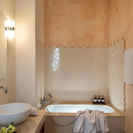 Villa Alfonso, Restored Palace House With Gardens And Monuments Views Seville