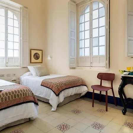 Alfonso, Restored Palace House With Gardens And Monuments Views Villa Seville