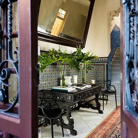 Villa Alfonso, Restored Palace House With Gardens And Monuments Views Seville