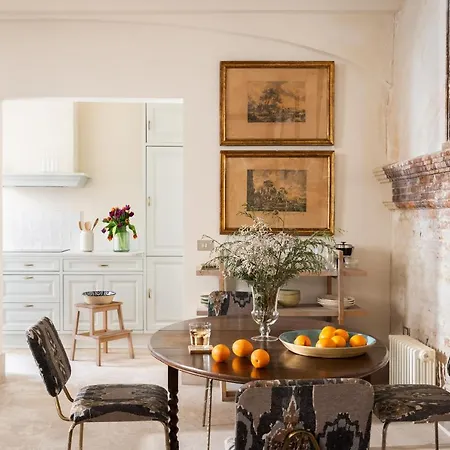 Alfonso, Restored Palace House With Gardens And Monuments Views 빌라 *