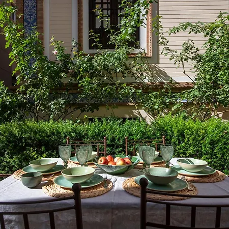 Alfonso, Restored Palace House With Gardens And Monuments Views Seville
