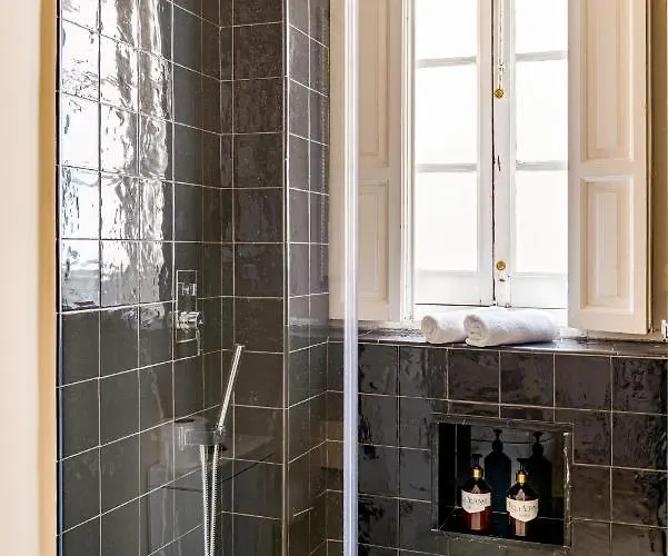 Alfonso, Restored Palace House With Gardens And Monuments Views *